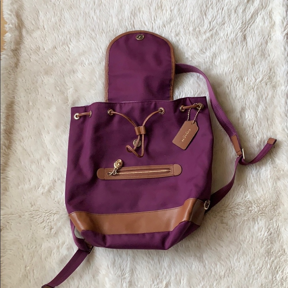 Coach back pag
